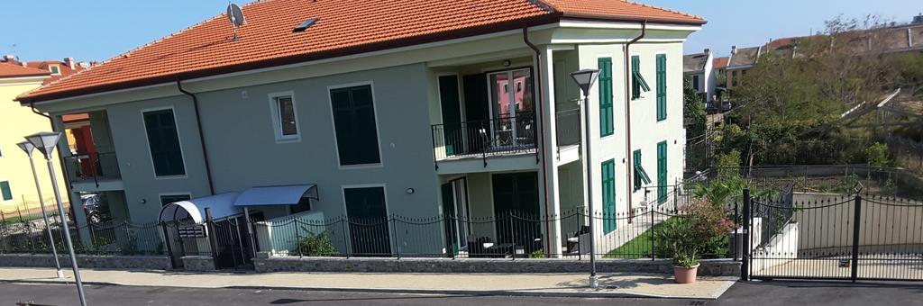 La Strelitzia Cervo Mare Lägenhet Exteriör bild